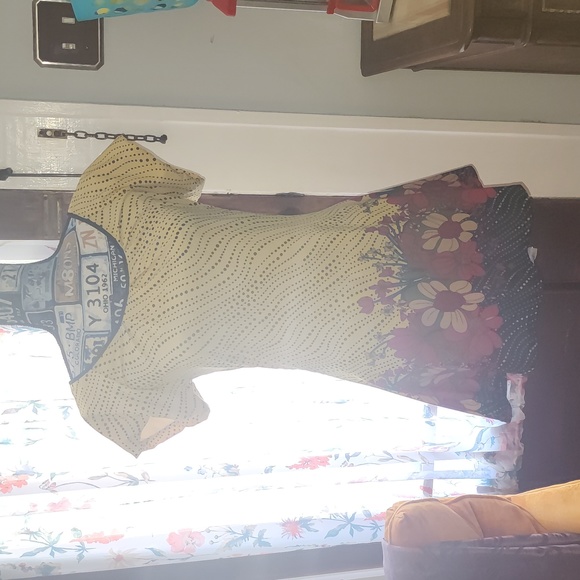 Retro Yellow Pixie Dress - Picture 9 of 9